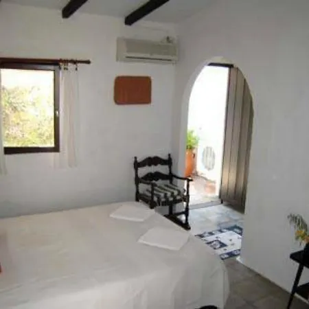 Agistri Club 3* Skála
